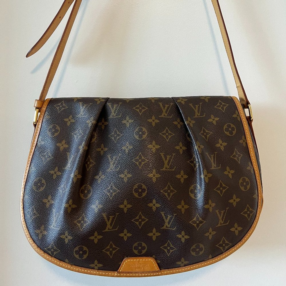 Louis Vuitton Monogram Menilmontant MM